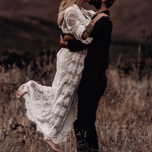 Boho Lace Robe - Picture 2 of 9